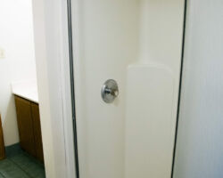 Restroom - Grove Lodge Grove Lodge at Nawakwa