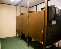 Restroom - Zinn-Tozer Lodge Zinn-Tozer Lodge at Nawakwa